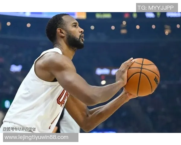 莫布里穿着签名鞋与华子对抗兄弟情深从小一起打AUU